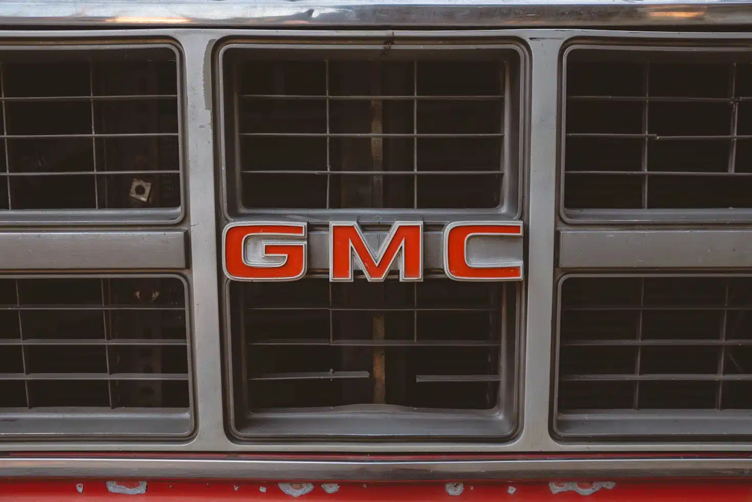 GMC logo for General Motors news