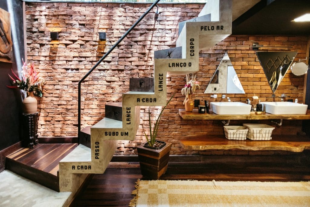 Evaluating the pros and cons of an Airbnb